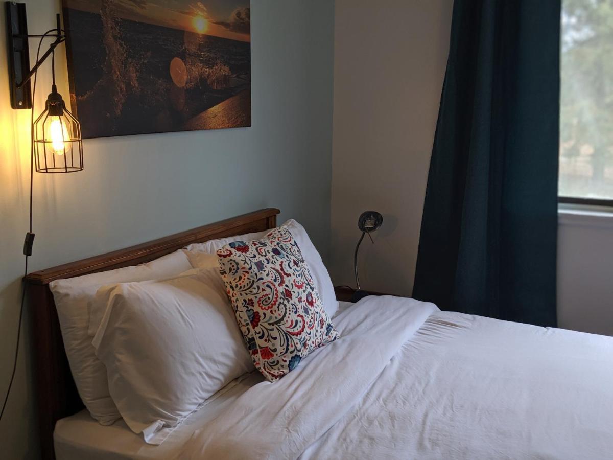 Hop & Vine Inn Fennville Экстерьер фото