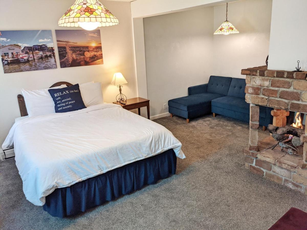Hop & Vine Inn Fennville Экстерьер фото