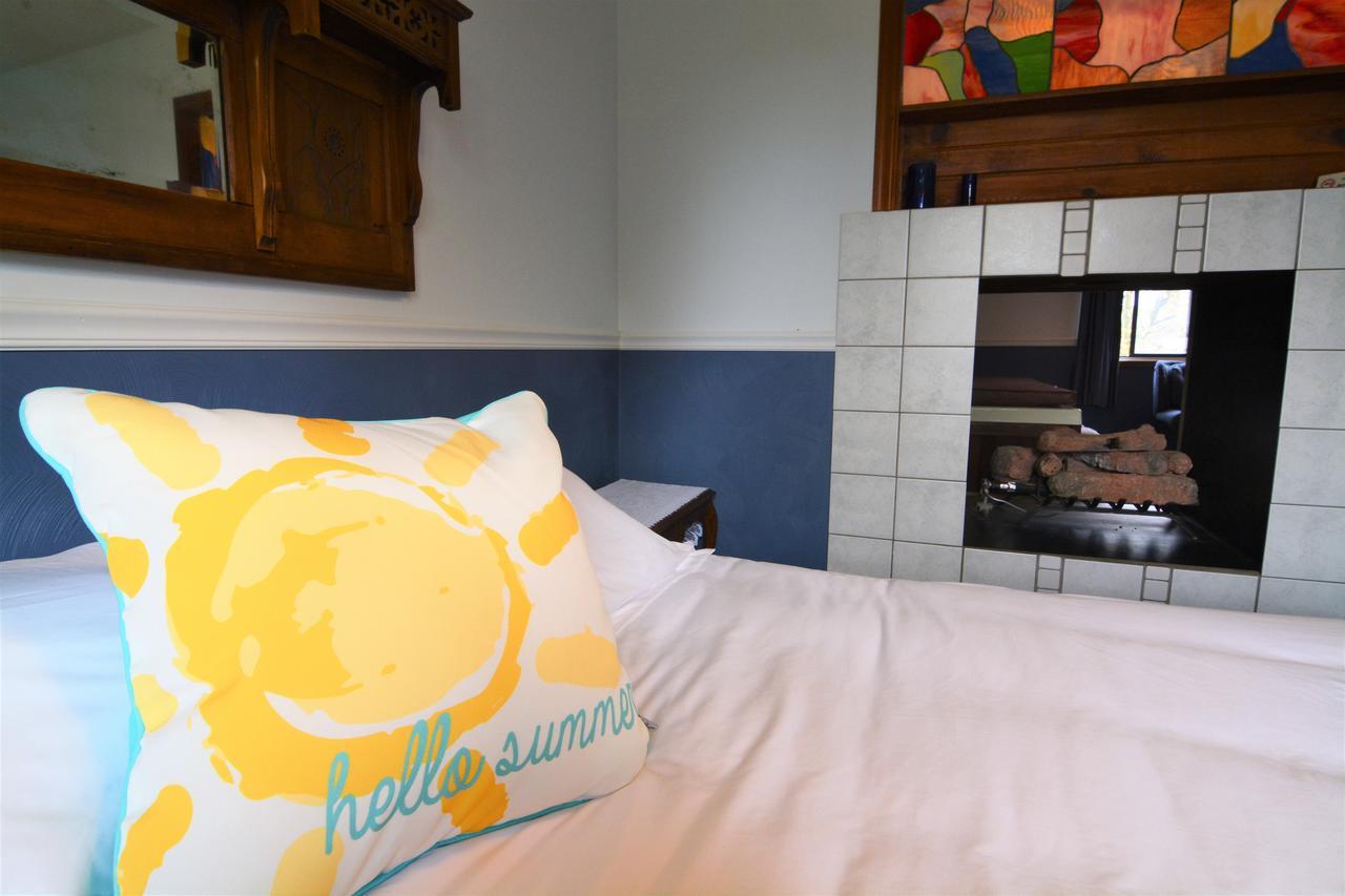 Hop & Vine Inn Fennville Экстерьер фото