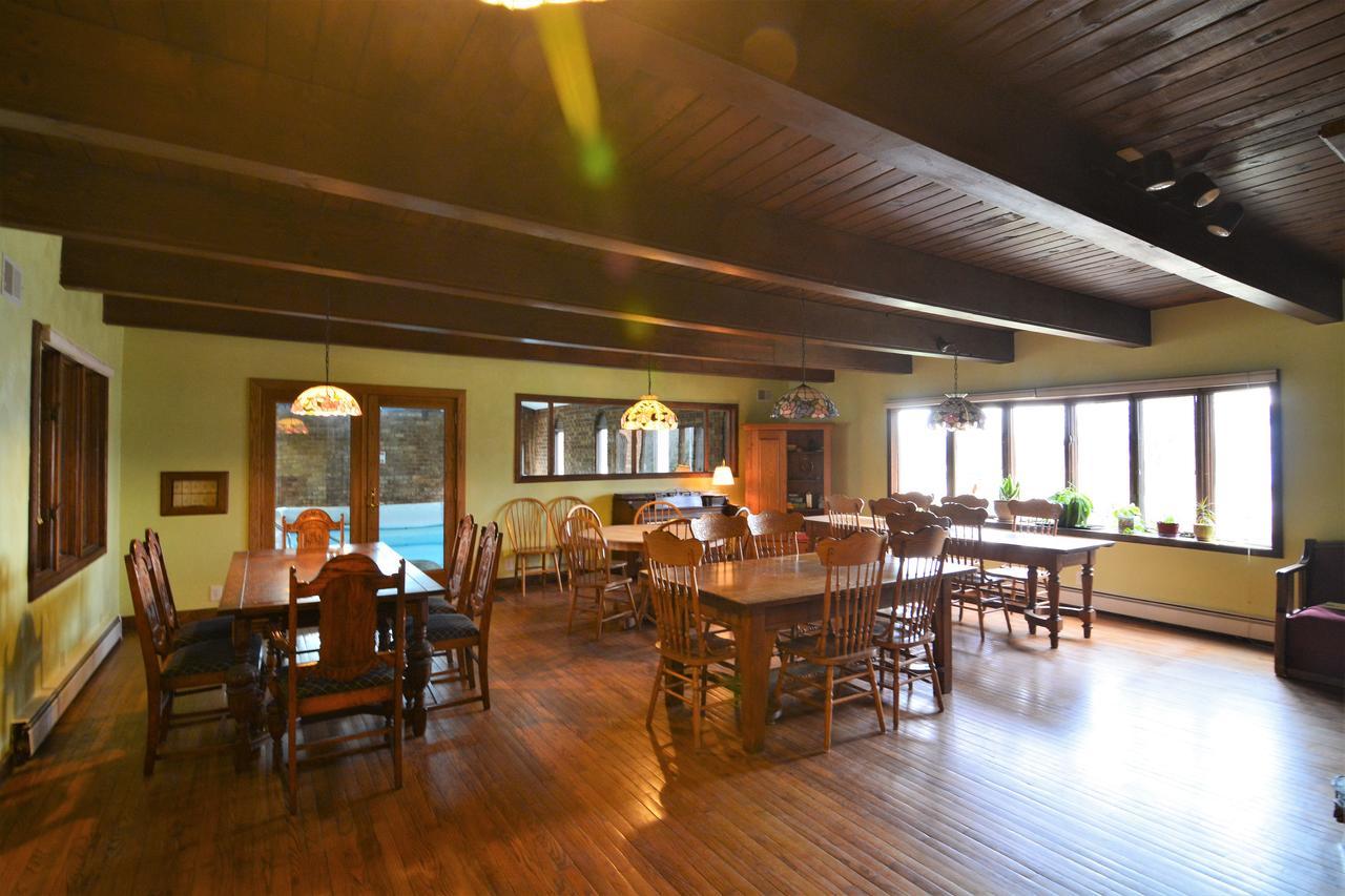 Hop & Vine Inn Fennville Экстерьер фото